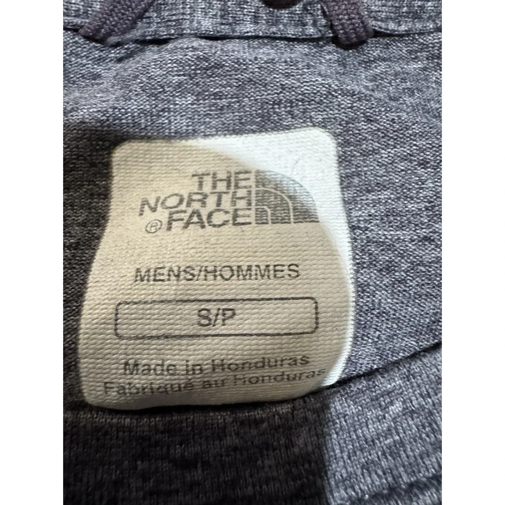 The North Face Vapor Wick Performance T-Shirt Men's Sz Small Active Fit Gray